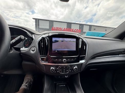 Used 2023 Chevrolet Traverse LT AWD/4WD image 13
