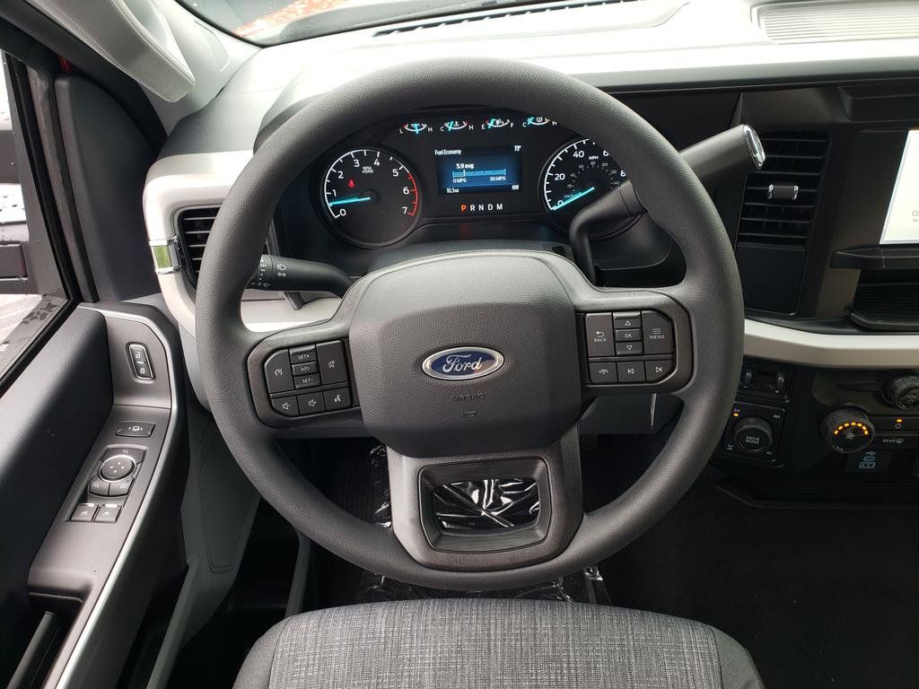New 2026 Ford F250 XLT w/ FX4 Off-Road Package AWD/4WD image 9