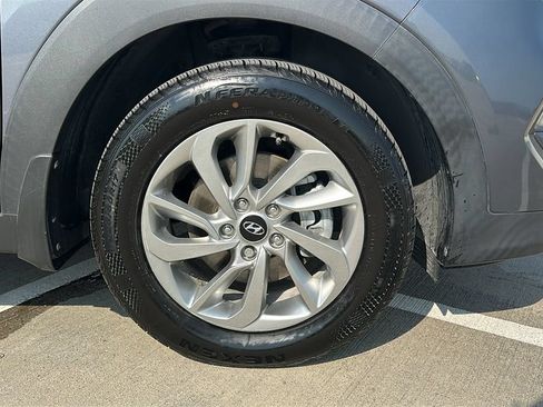 Used 2016 Hyundai Tucson SE w/ Option Group 02 FWD image 15