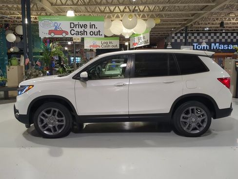 Used 2023 Honda Passport EX-L image 11