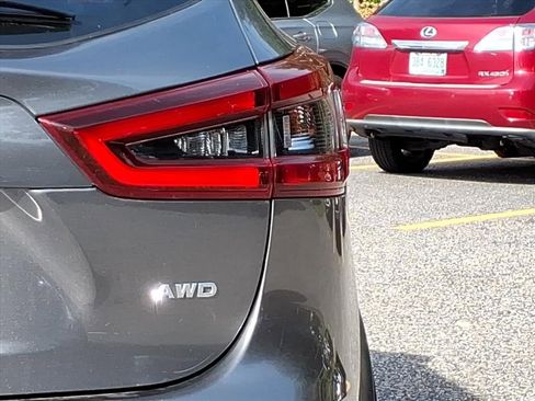 Used 2021 Nissan Rogue Sport S image 8