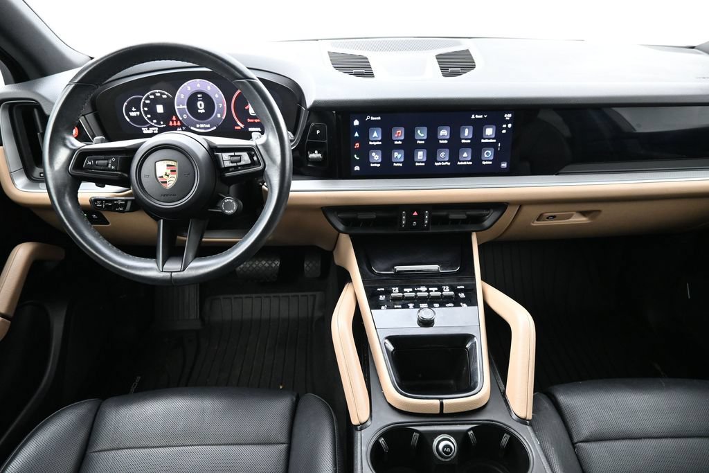 Certified 2024 Porsche Cayenne AWD/4WD image 6