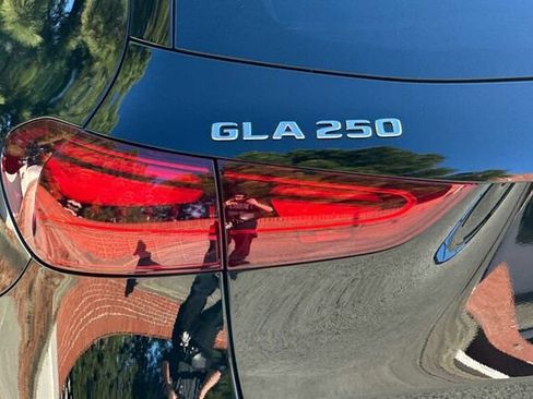 Certified 2025 Mercedes-Benz GLA 250 GLA 250 image 37