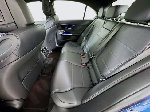 Used 2025 Mercedes-Benz C 300 4MATIC Sedan image 27