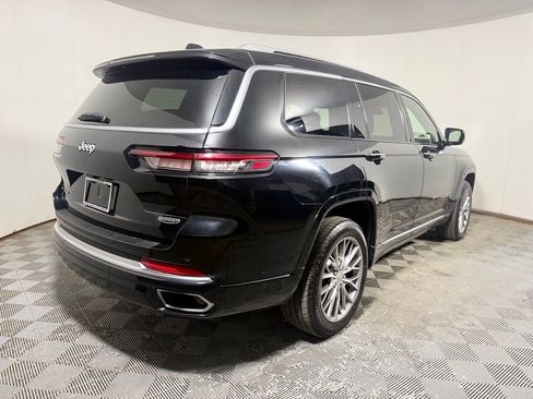 Used 2022 Jeep Grand Cherokee L Summit w/ Luxury Tech Group V AWD/4WD image 7