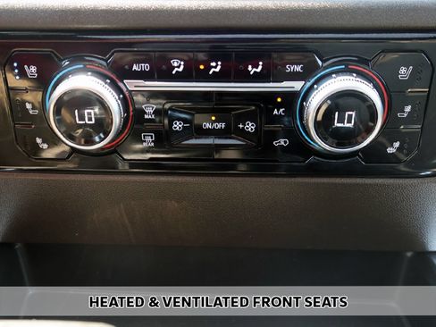Used 2022 GMC Sierra 1500 SLT w/ SLT Convenience Package AWD/4WD image 9