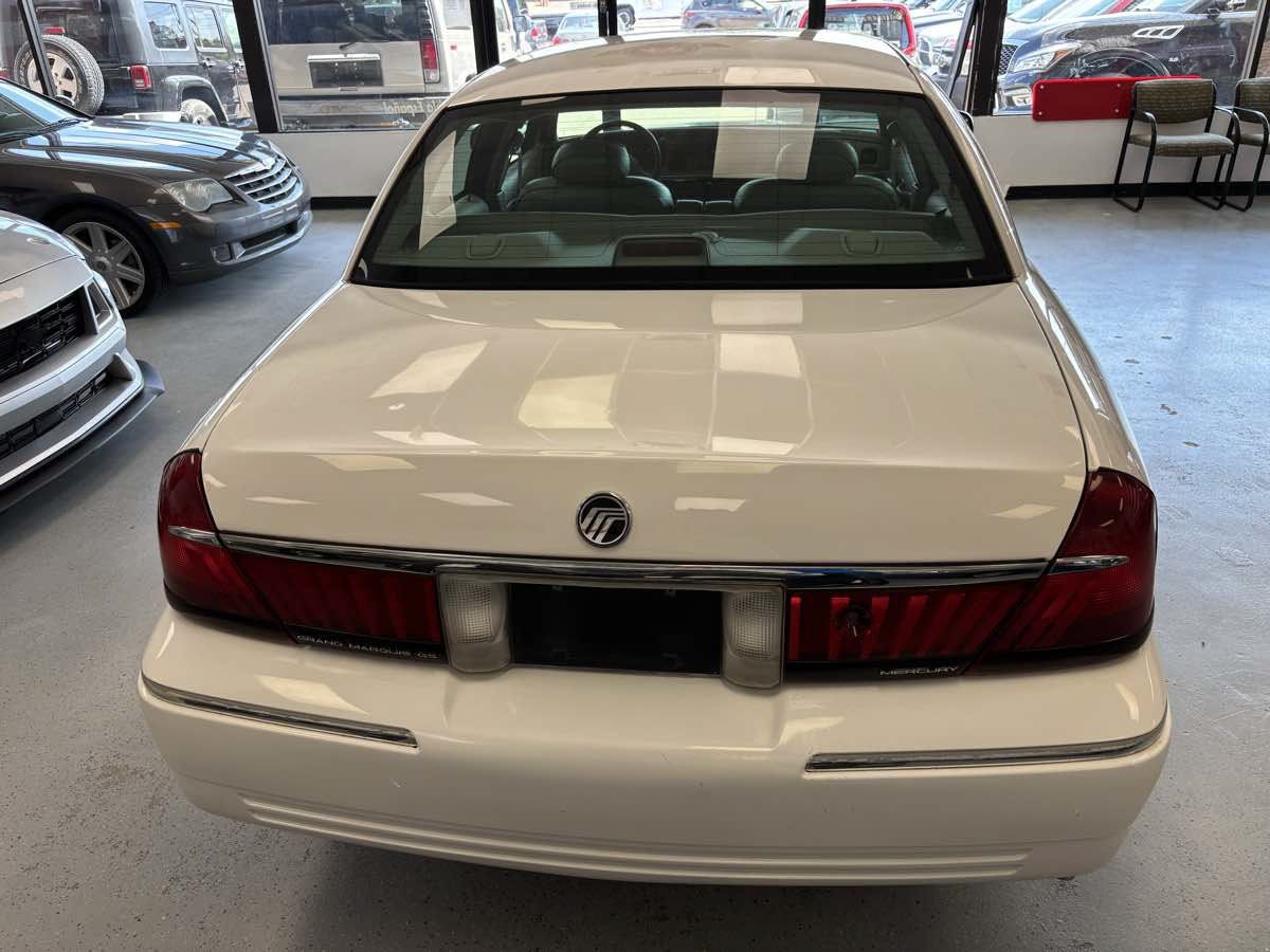 Used 2002 Mercury Grand Marquis GS RWD image 10