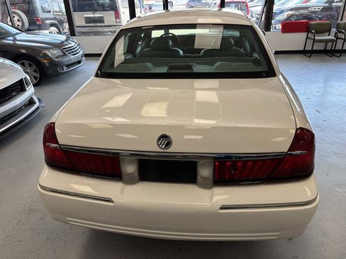 Used 2002 Mercury Grand Marquis GS RWD image 10