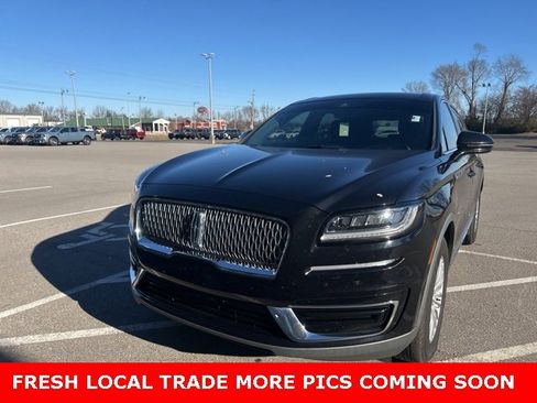 Used 2020 Lincoln Nautilus Standard image 2