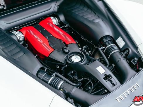 Used 2018 Ferrari 488 GTB RWD image 36