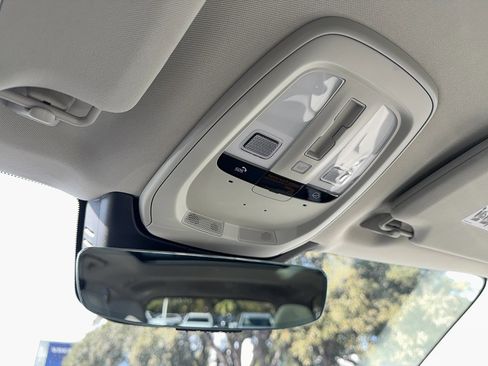 New 2026 Volvo XC90 B6 Ultra w/ Protection Package image 25