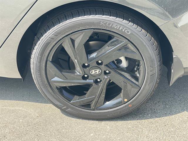 New 2026 Hyundai Elantra Sport FWD image 6