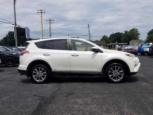 Used 2017 Toyota RAV4 Limited w/ Advanced Technology Package AWD/4WD image 4