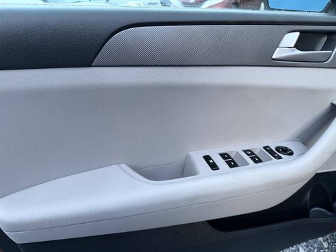 Used 2015 Hyundai Sonata SE FWD image 15