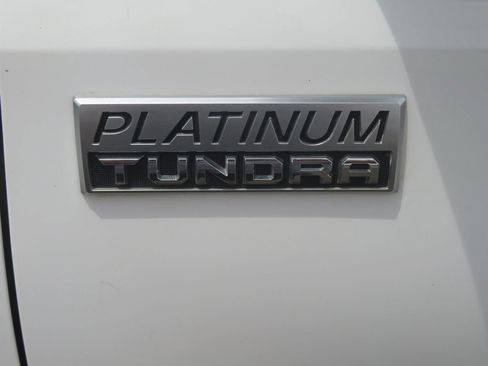 Used 2017 Toyota Tundra Platinum AWD/4WD image 13