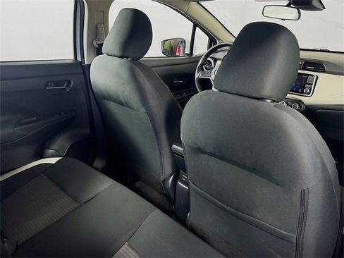 Used 2021 Nissan Versa SV image 8