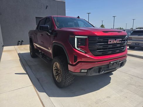 Used 2024 GMC Sierra 1500 Elevation w/ X31 Off-Road Package AWD/4WD image 3