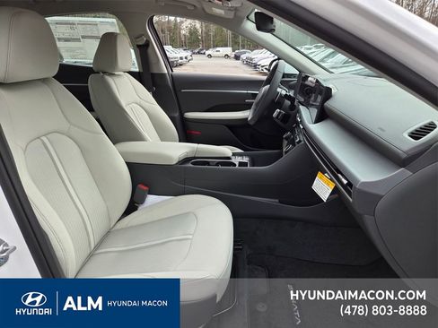 New 2026 Hyundai Sonata SEL image 16