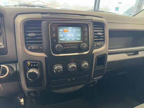 Used 2019 RAM 1500 Tradesman w/ Tradesman SXT Package image 19