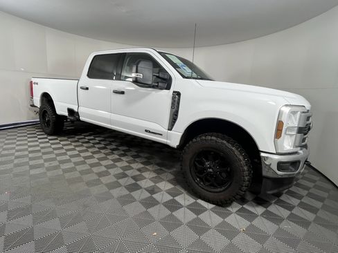 Used 2024 Ford F350 XLT image 25