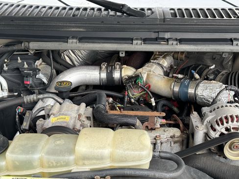 Used 2000 Ford F350 XLT image 35