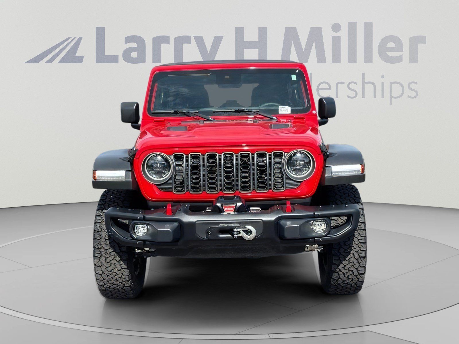 Used 2025 Jeep Wrangler Unlimited Rubicon w/ Steel Bumper Group AWD/4WD image 9
