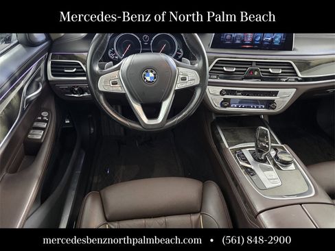 Used 2017 BMW 740i xDrive image 13
