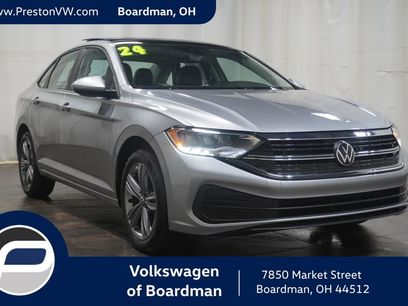 Used 2024 Volkswagen Jetta SE w/ Panoramic Sunroof Package