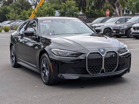 Certified 2024 BMW i4 eDrive35 w/ Premium Package image 3