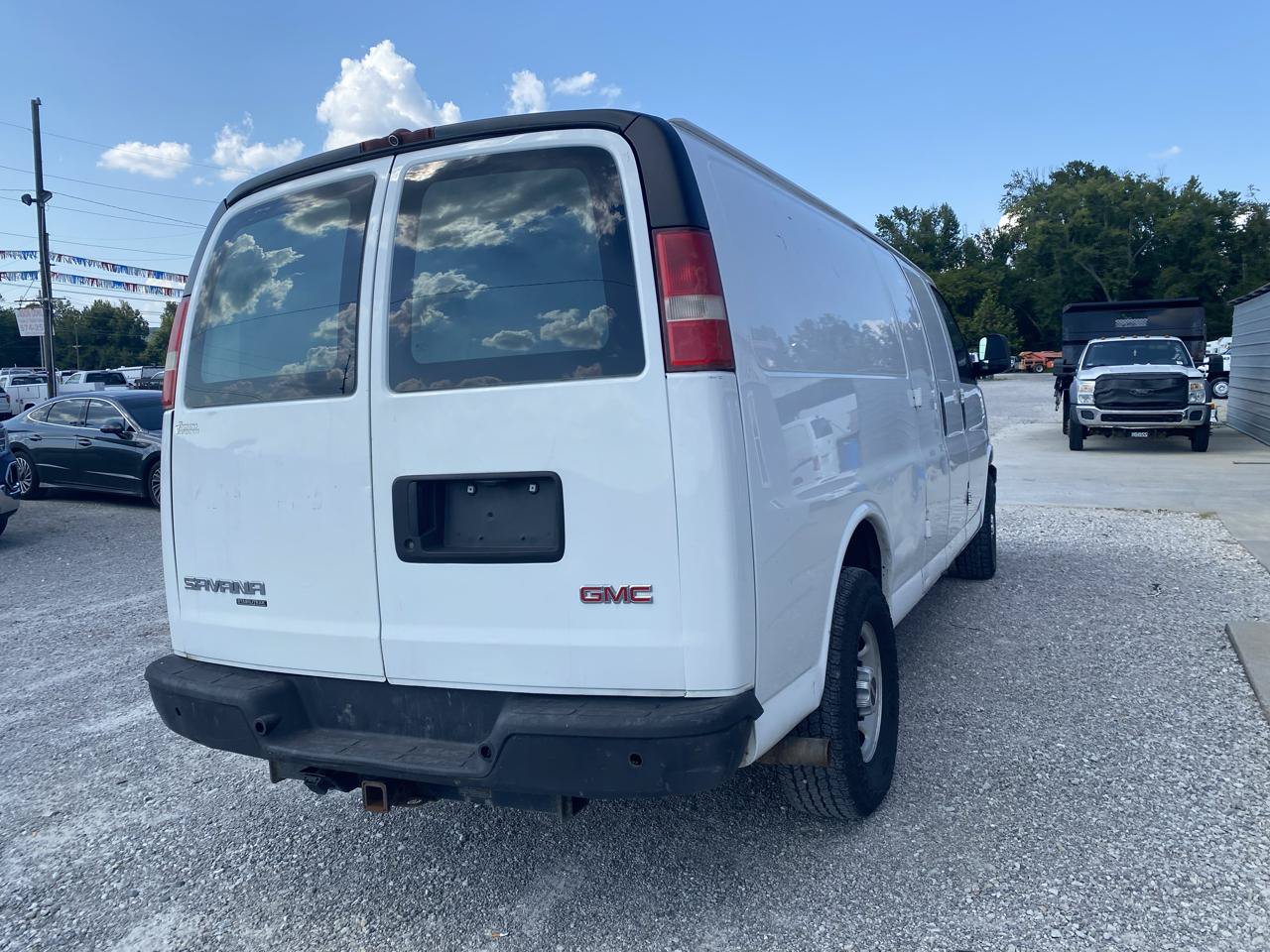 Used 2016 GMC Savana 2500 Extended RWD image 5