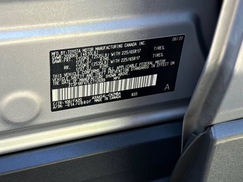 Used 2020 Toyota RAV4 XLE w/ XLE Grade Weather Package AWD/4WD image 29