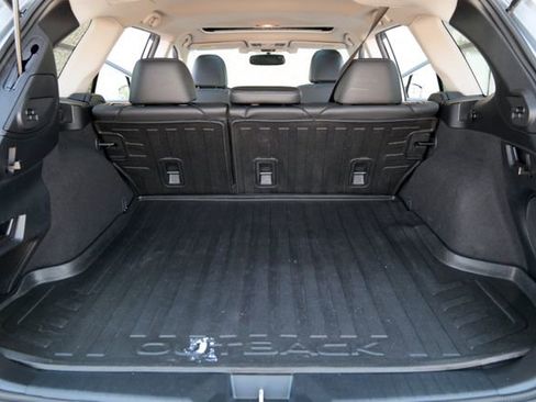Used 2015 Subaru Outback 2.5i Limited AWD/4WD image 44