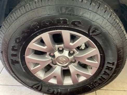 Used 2019 Toyota Tacoma SR5 image 20