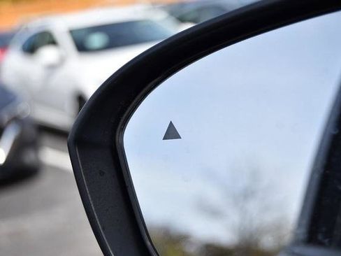 New 2026 Nissan Kicks SV image 10