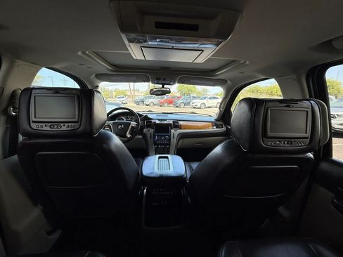 Used 2013 Cadillac Escalade Platinum AWD/4WD image 57
