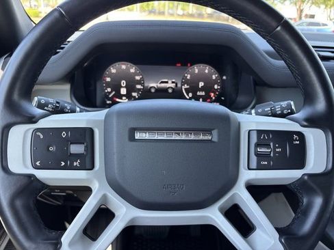 Used 2023 Land Rover Defender 90 X-Dynamic SE AWD/4WD image 26