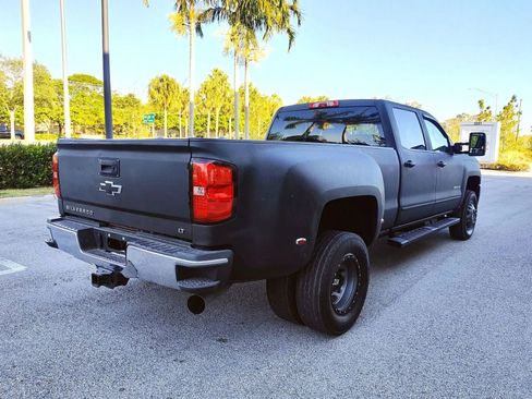 Used 2018 Chevrolet Silverado 3500 LT w/ LT Convenience Package image 6
