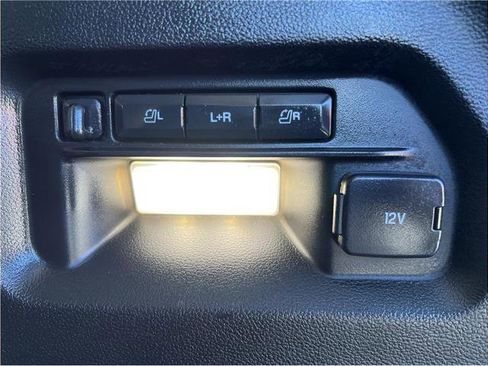 Used 2020 Ford Explorer Limited AWD/4WD image 26