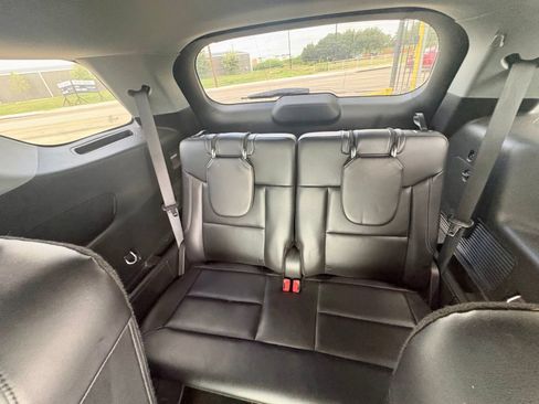 Used 2023 Ford Explorer XLT w/ Equipment Group 202A RWD image 12