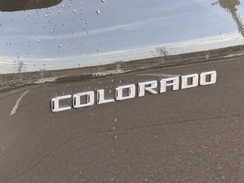 Used 2024 Chevrolet Colorado ZR2 w/ Technology Package image 31