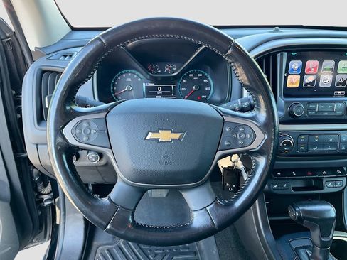 Used 2017 Chevrolet Colorado Z71 image 11
