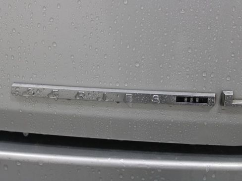 Used 2023 Jeep Wagoneer L Series III w/ Preferred Equipment Group image 29