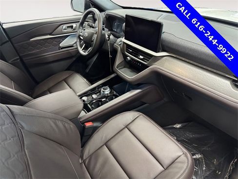 New 2026 Ford Explorer Platinum w/ LUX Leather Package image 6