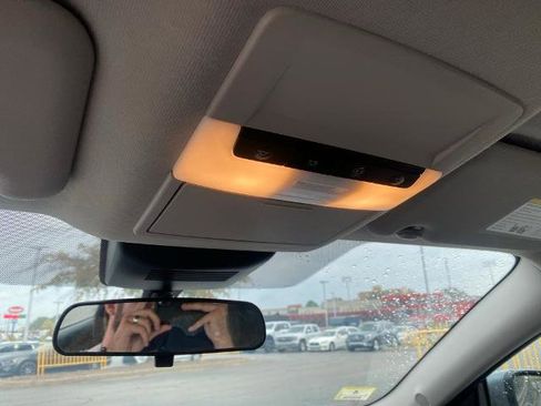 Used 2024 Nissan Sentra SV image 25