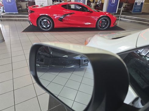 Used 2017 Toyota Sienna XLE image 21