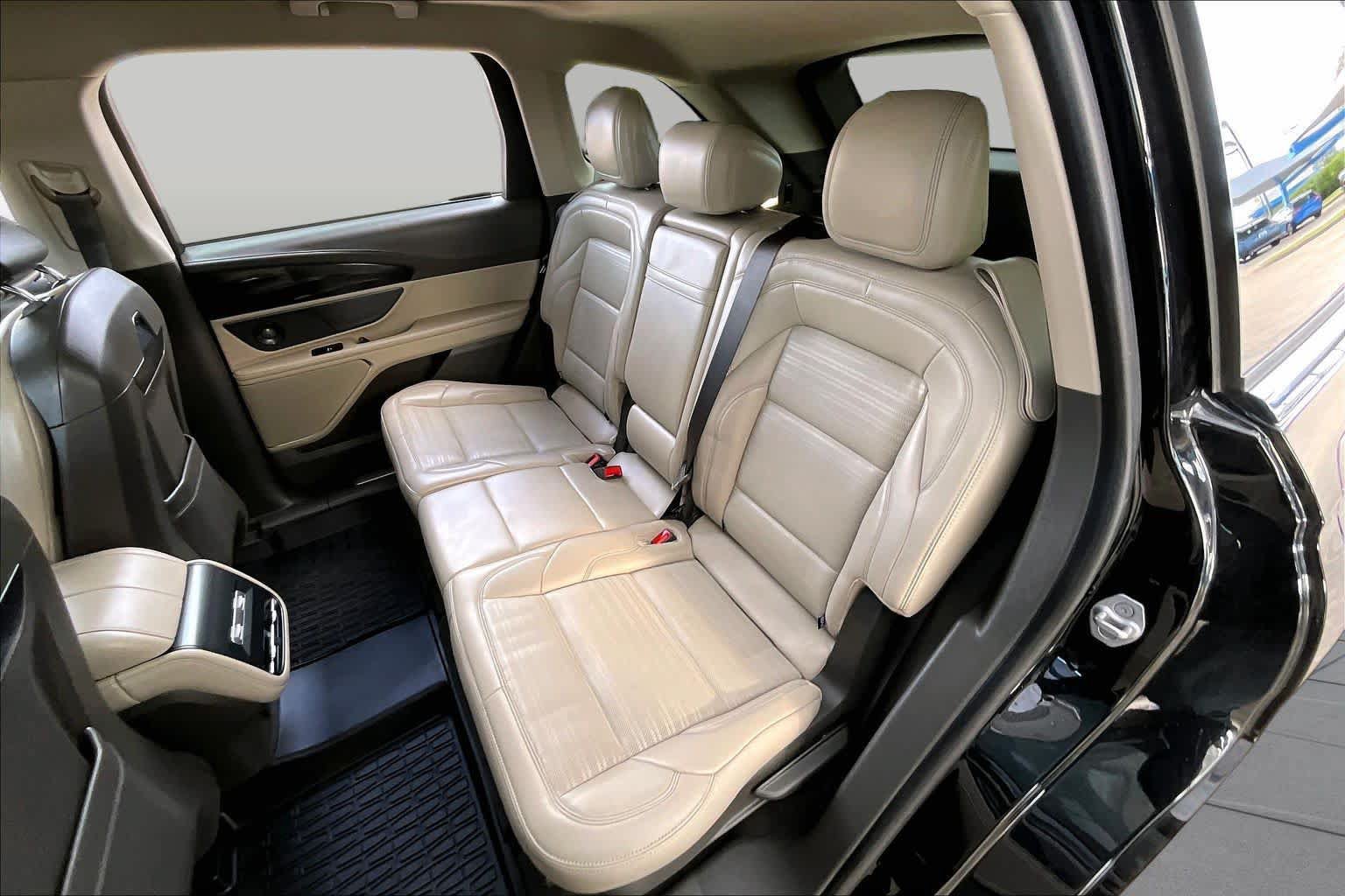 Used 2025 Lincoln Nautilus Reserve AWD/4WD image 21