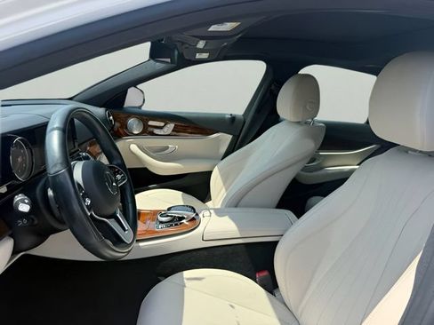 Used 2019 Mercedes-Benz E 300 4MATIC image 13