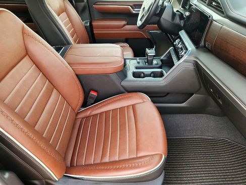 Used 2024 GMC Sierra 1500 Denali Ultimate image 10