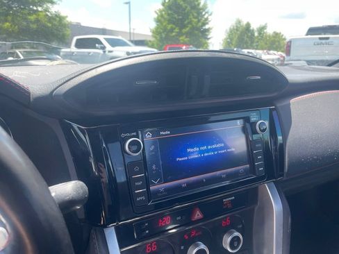 Used 2020 Subaru BRZ Limited RWD image 15