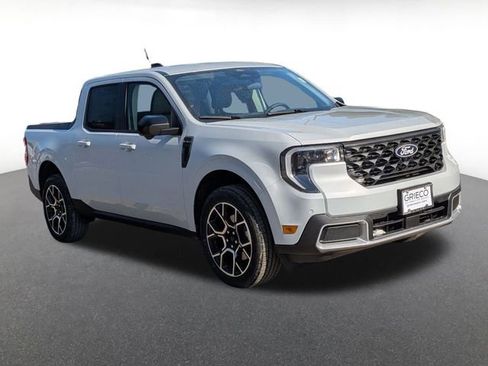 New 2026 Ford Maverick Lariat w/ 4K Tow Package image 1